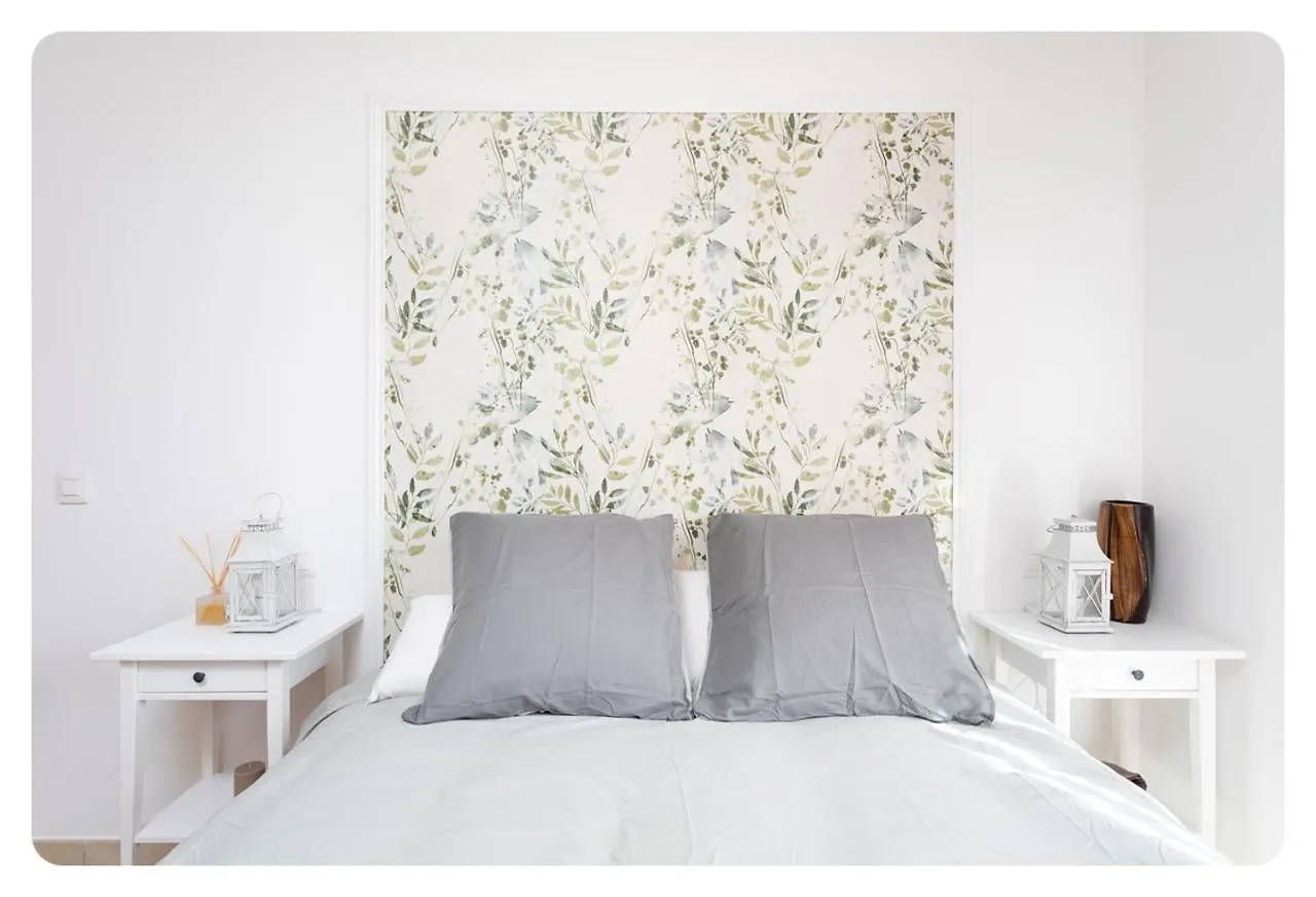 Live San Isidro Cedro Apartment